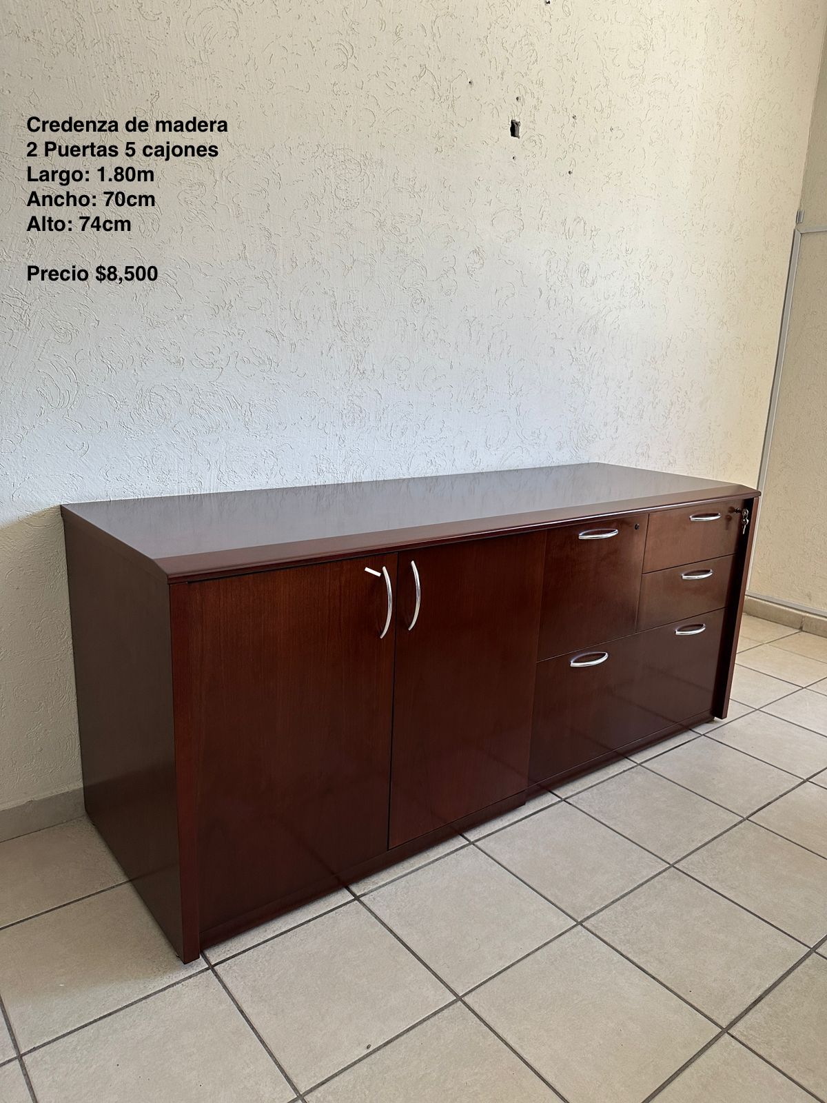 Escritorios de madera seminuevos