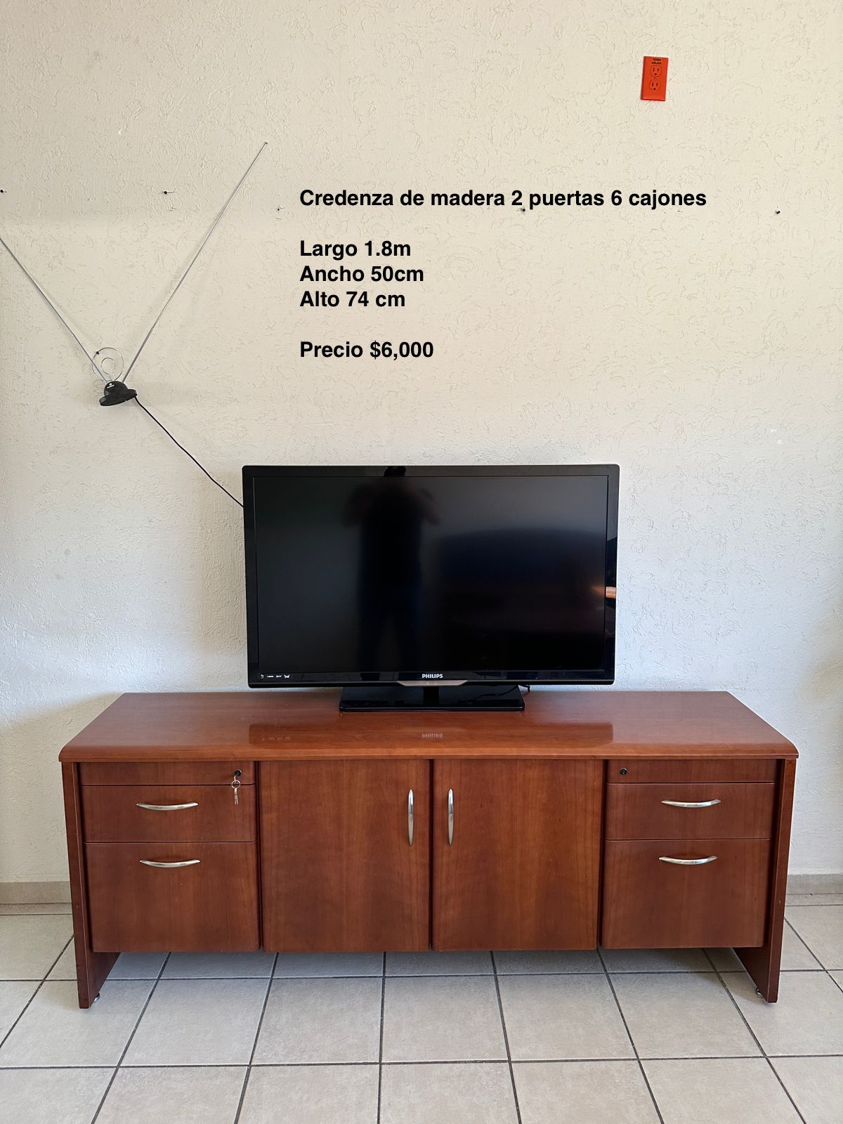Escritorios de madera seminuevos