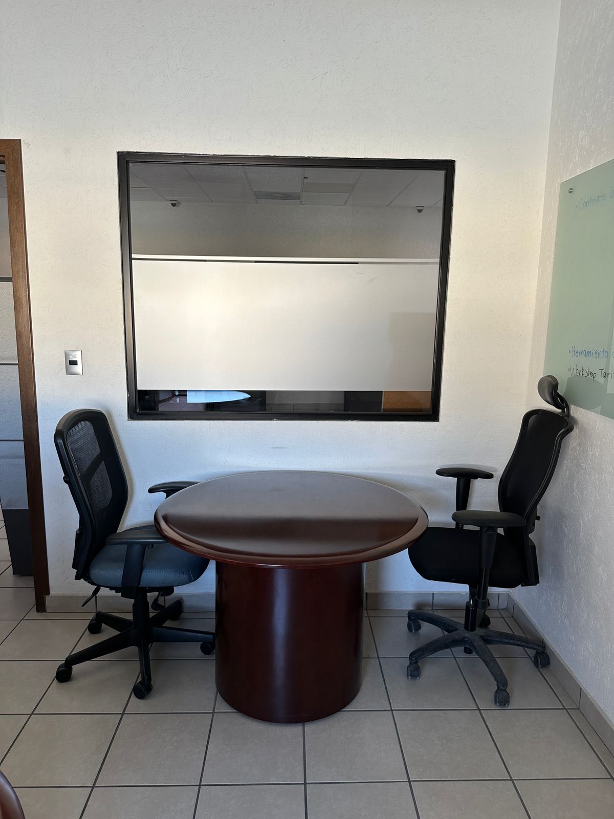 Escritorios de madera seminuevos