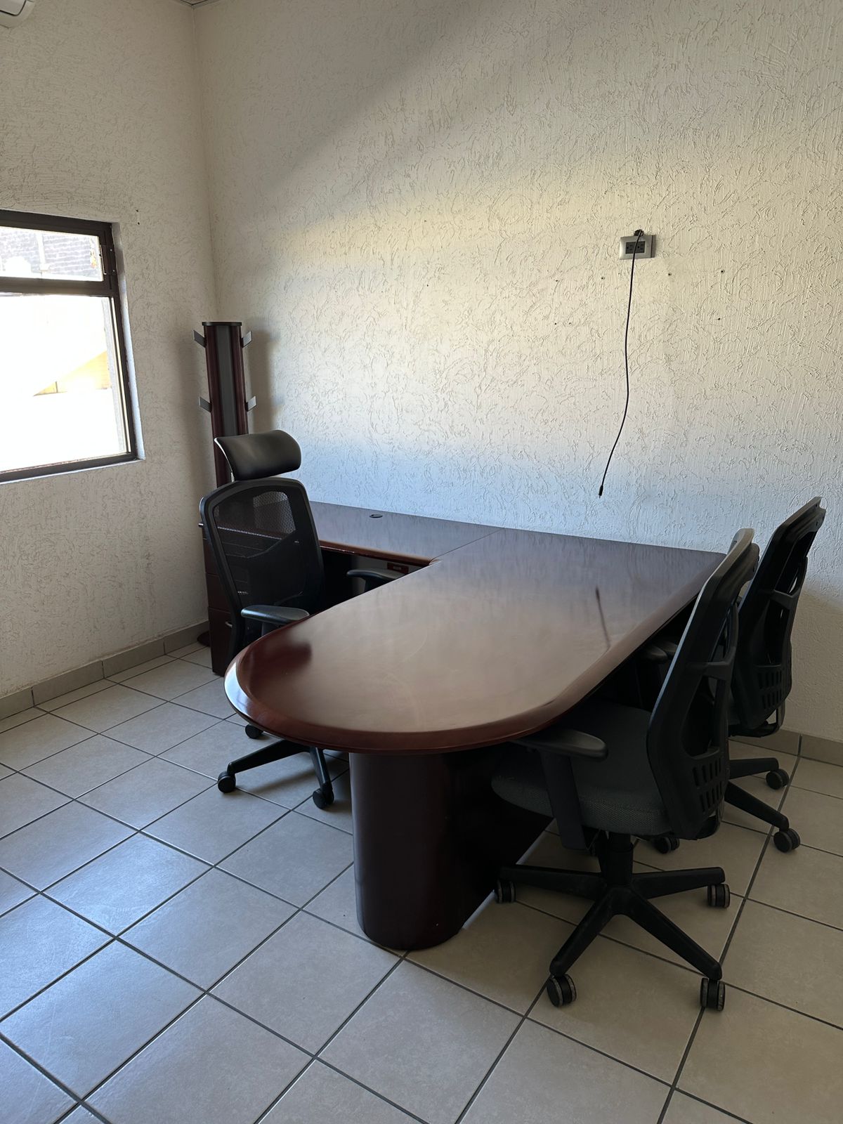 Escritorios de madera seminuevos
