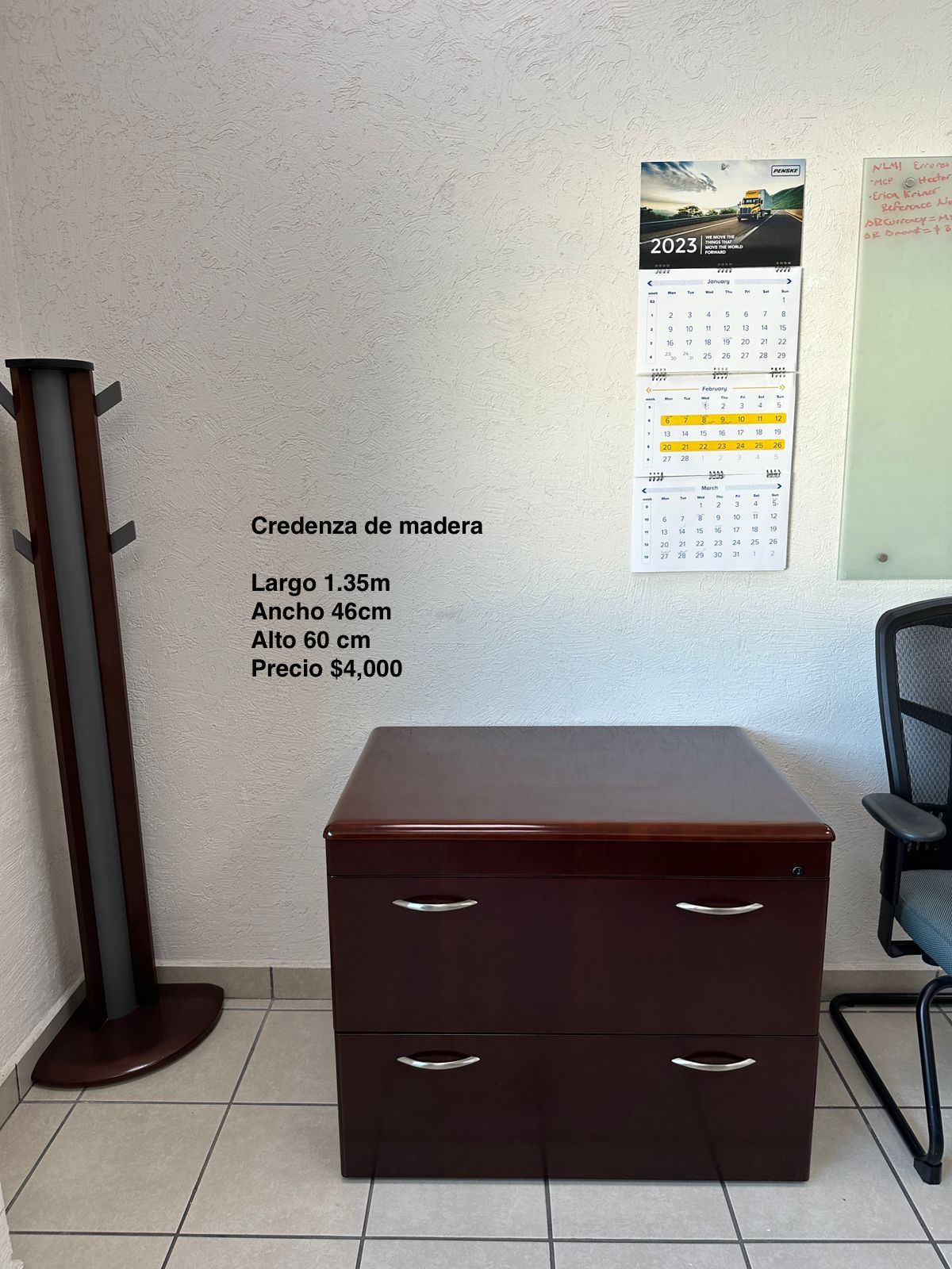 Escritorios de madera seminuevos