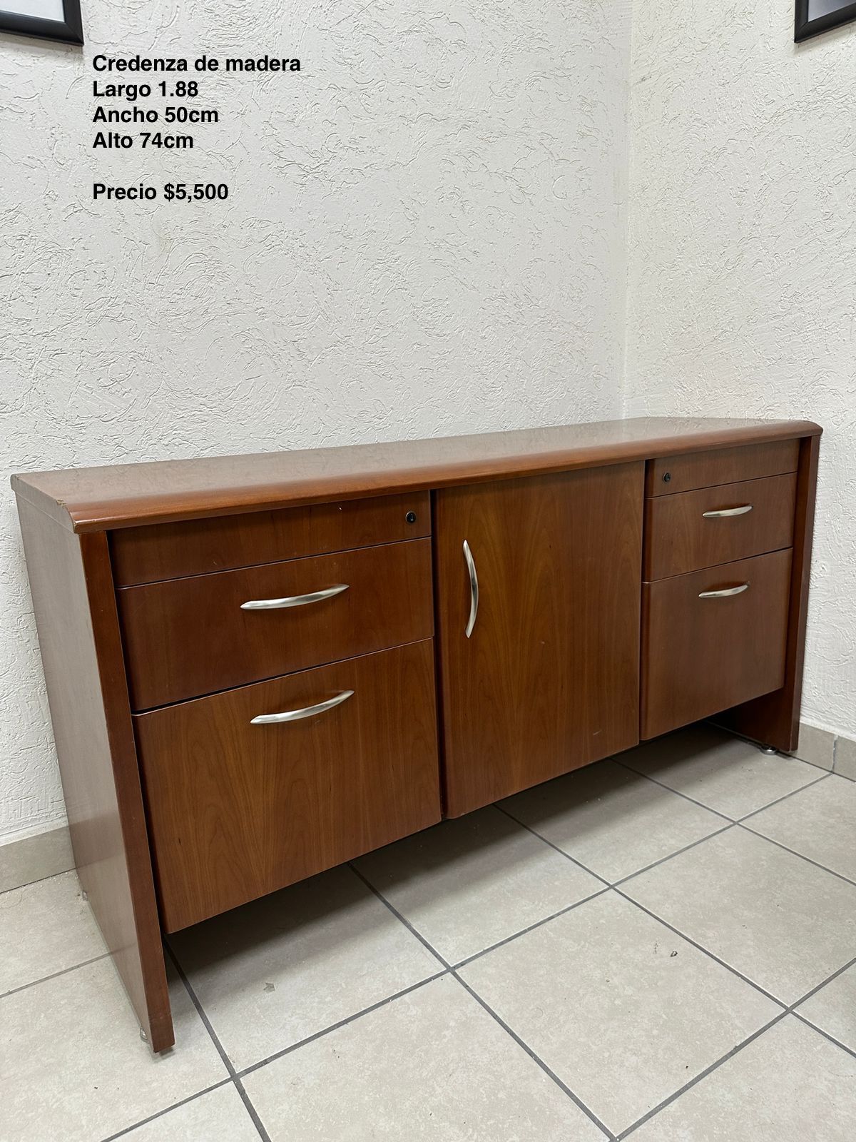 Escritorios de madera seminuevos