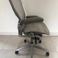 Aeron Classic color gris usada talla B